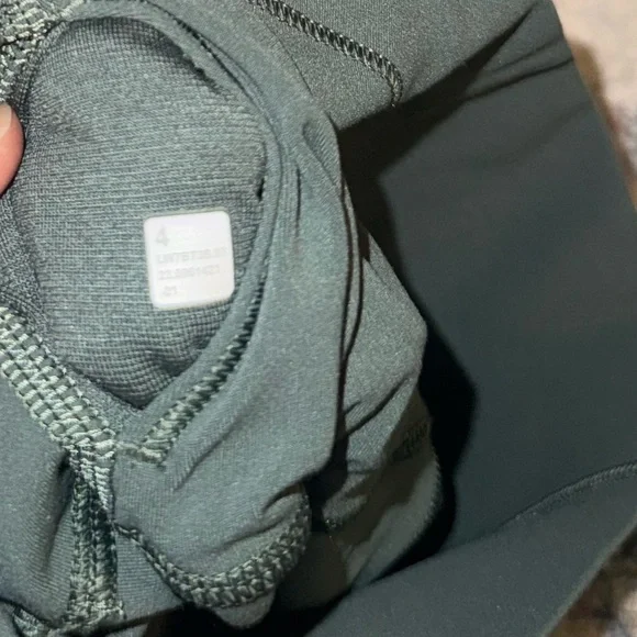 Lululemon Align Short Dark Forest 5” - Picture 5 of 6